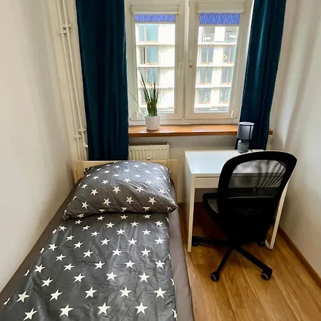 In - C116-118 * Varşova