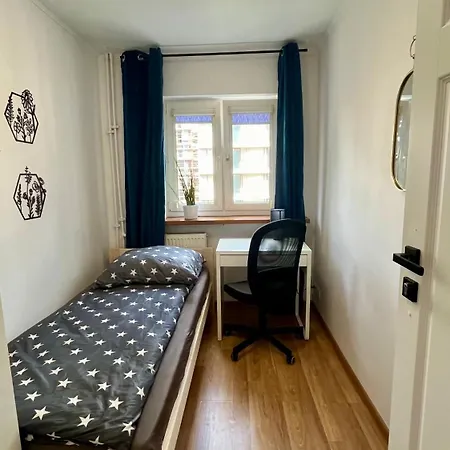 Homestay In - C116-118 *