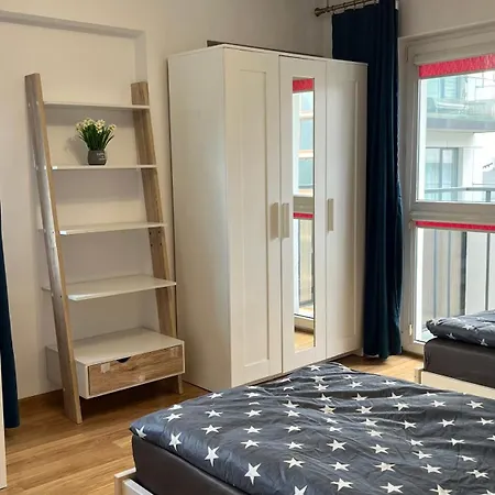Homestay In - C116-118 *
