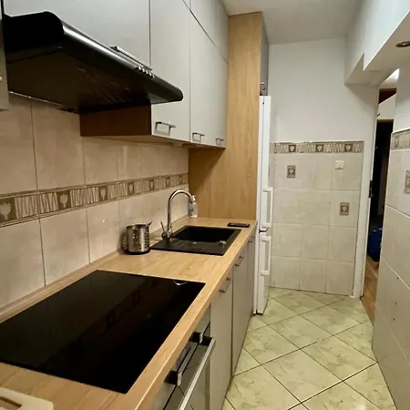 Homestay In - C116-118 *