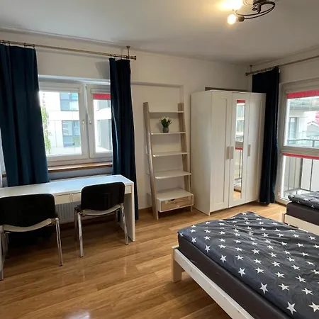 In - C116-118 Homestay